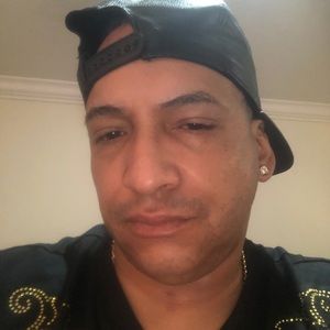 Meet your Posher, Carlos